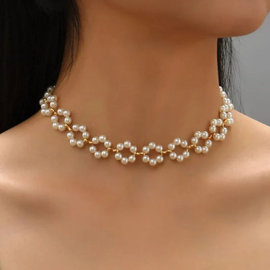Pearl Flowers Clavicle Necklace for Women