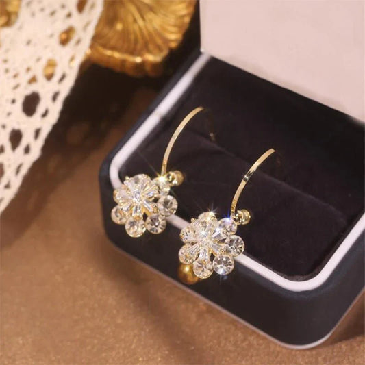 Sweet Floral Fashion Short Earrings